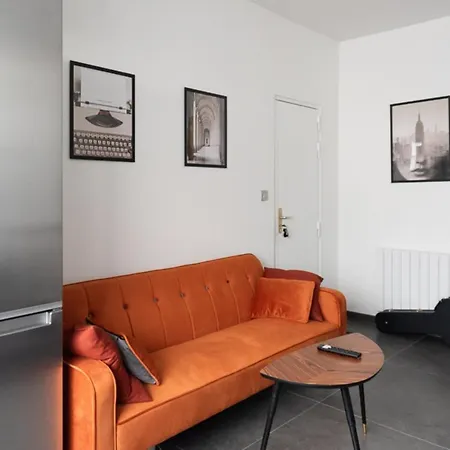 Spacious And Comfortable In 17th * Parigi